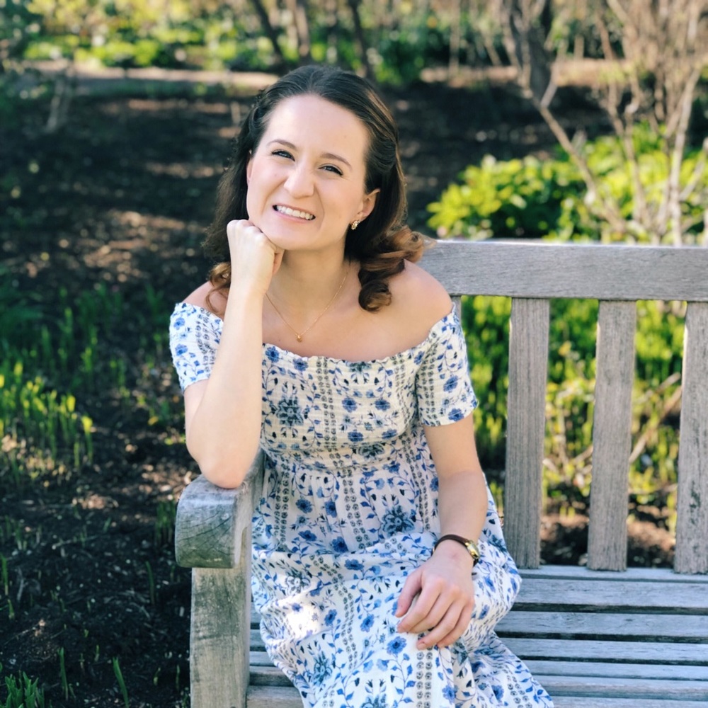 Meet your Posher, Laura